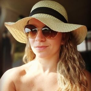 Meet your Posher, Jessica